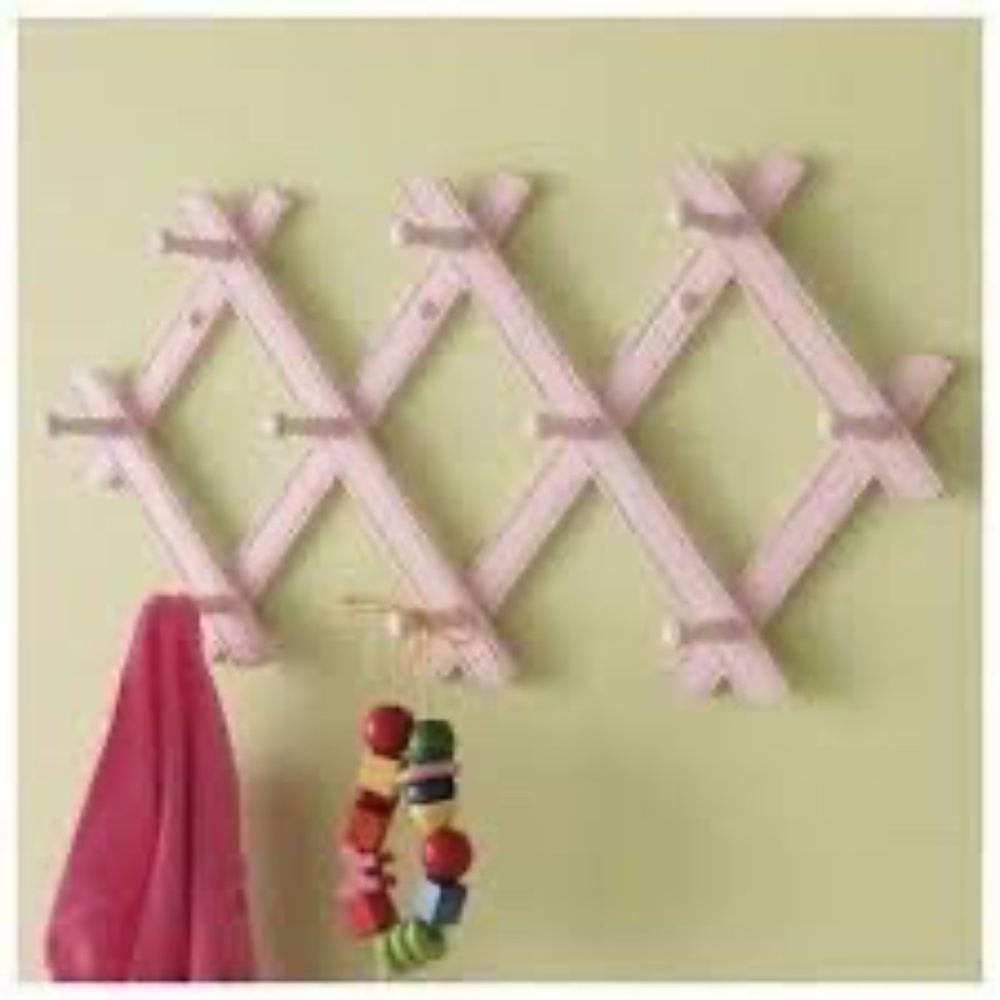 SOLD ON FBM 🎀 Set of 3 Land of Nod Pink Accordion Peg Racks – Hard to Find! 🎀